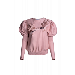 Pink sweatshirt with a Latin sentence and a flower