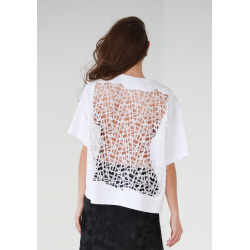 White t-shirt with lace back